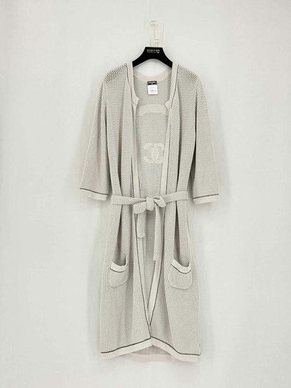 CHANEL Resort 2009 Beige Size US 10 Long Cardigan