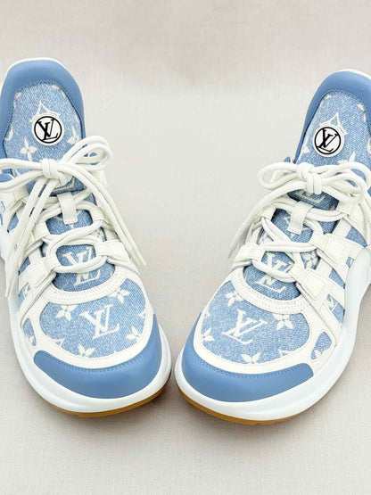 LOUIS VUITTON White & Blue Monogram Size EU 40 Sneakers