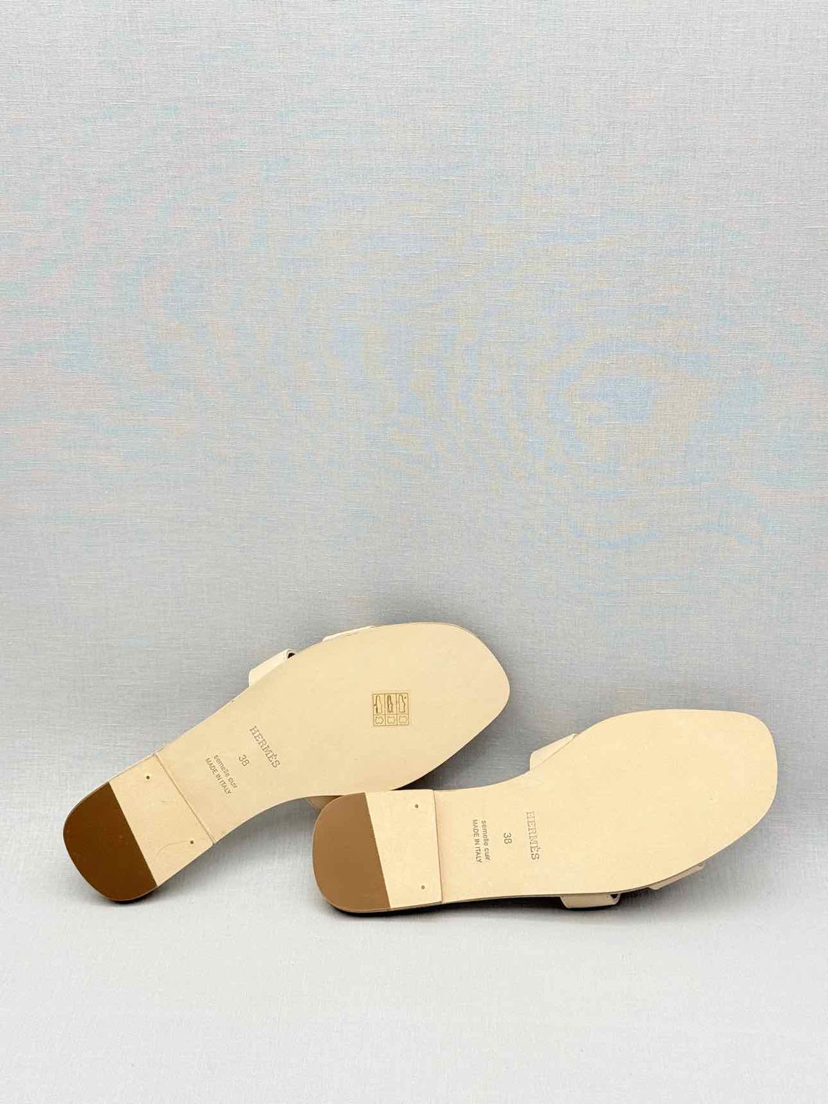 HERMES ORAN Beige Mastic Size EU 38 Sandals