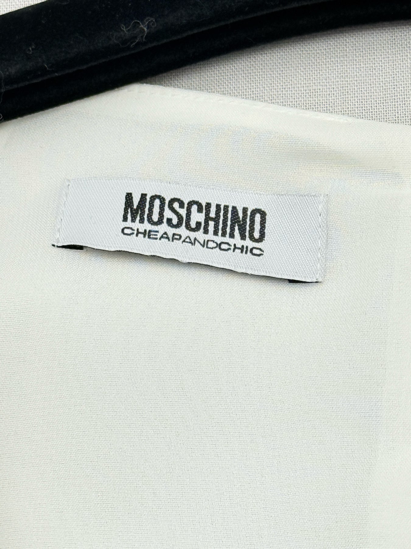 MOSCHINO CHEAP AND CHIC White Size US 6 Short Dress