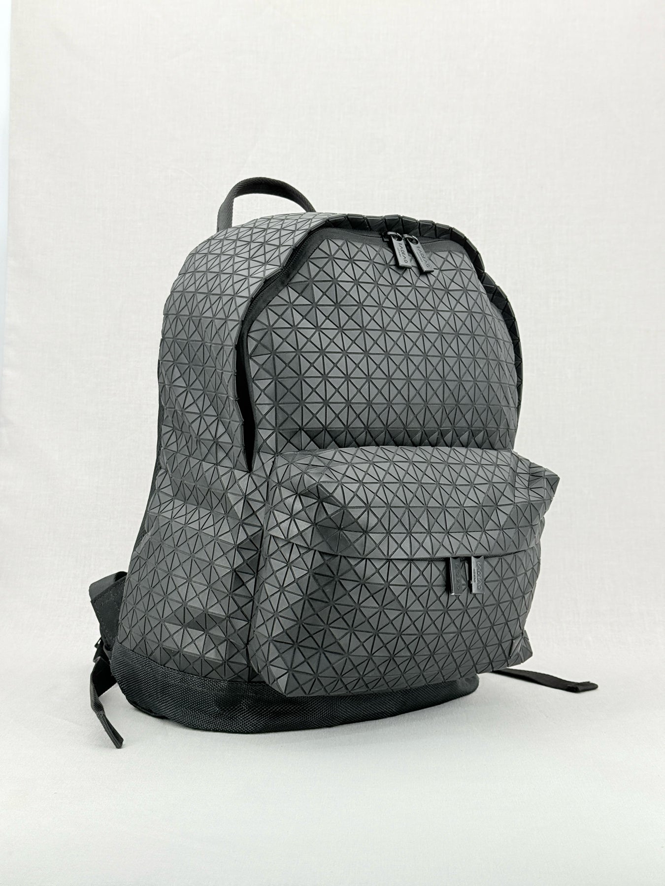 BAO BAO Daypack Reflector Grey Backpack