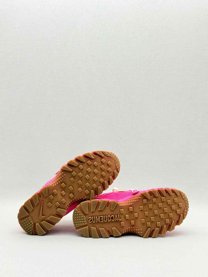 NIKE Air Humara LX Pink Size EU 36.5 Sneakers
