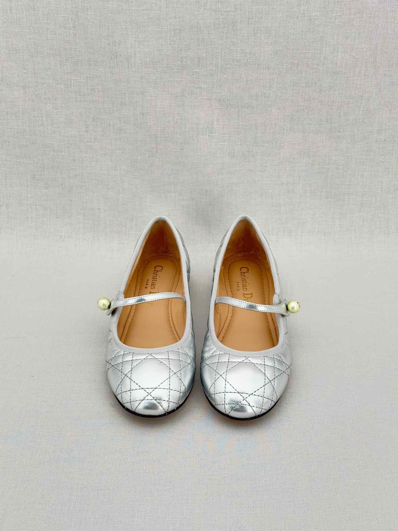 CHRISTIAN DIOR Silver Cannage Size EU 35 Ballet Flats
