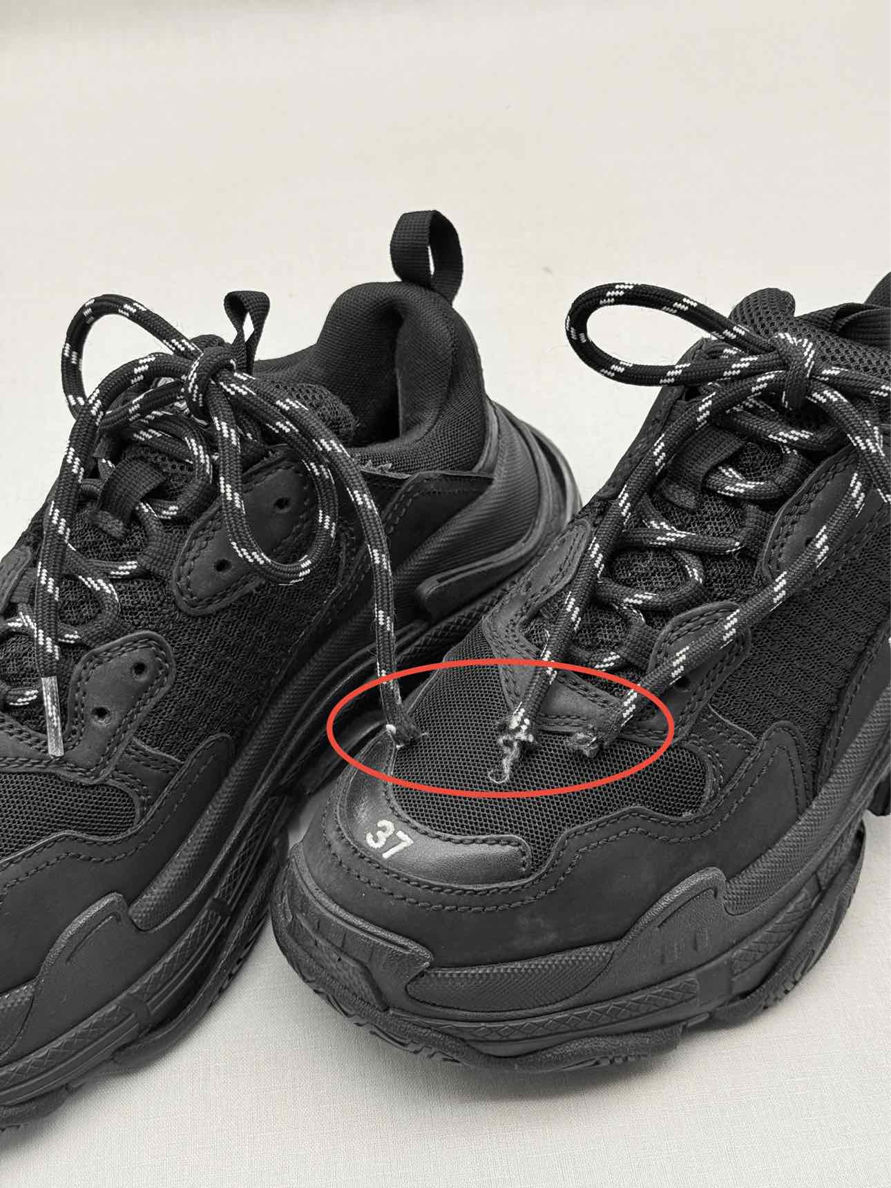 BALENCIAGA Triple S Black Size EU 37 Sneakers