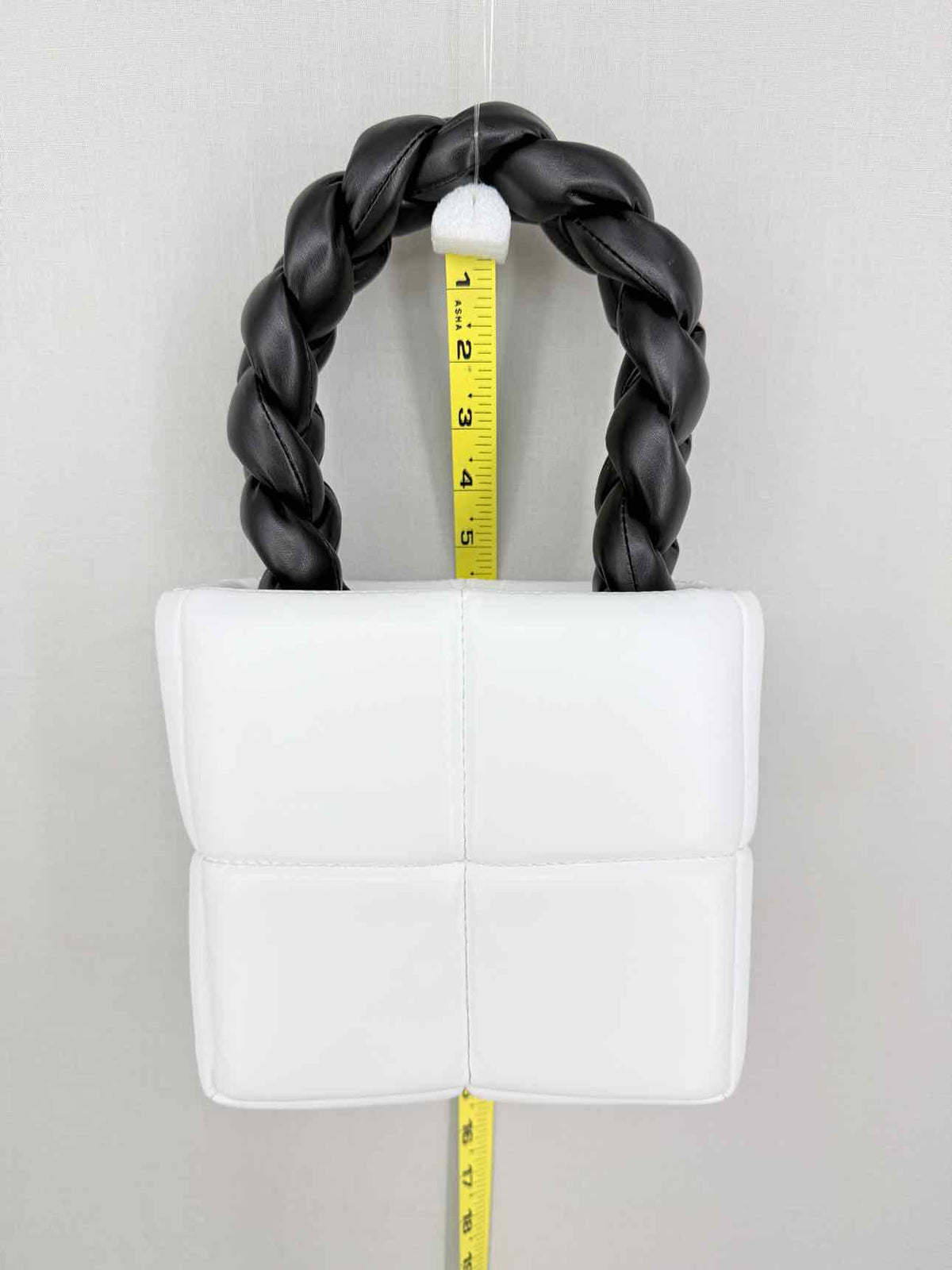 A.W.A.K.E. MODE Celia White & Black Quilted Top Handle
