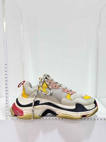 BALENCIAGA Cream Multicolor Size EU 35 Sneakers