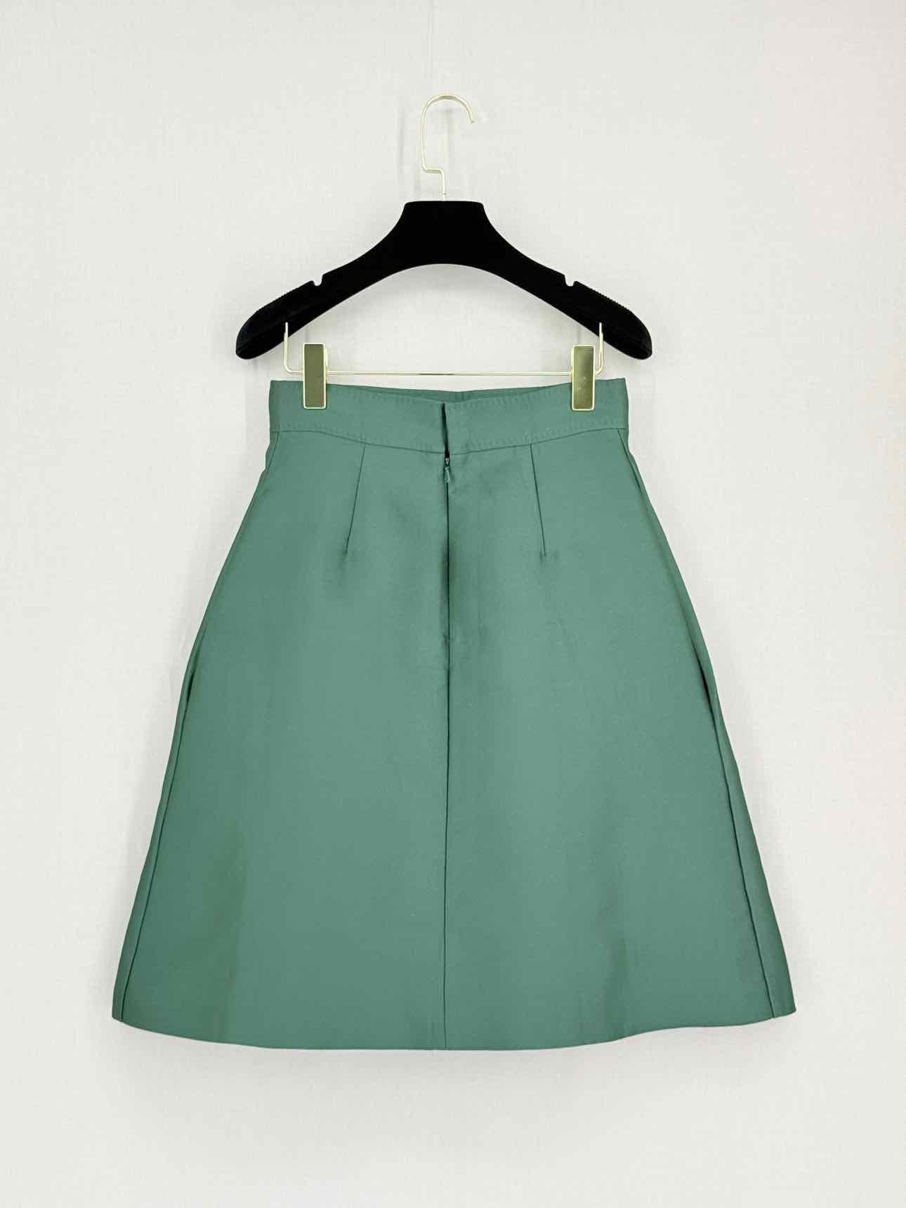 MAX MARA Green Pleated Size US 4 Knee Length Skirt