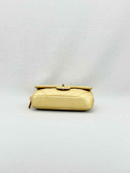 CHANEL Easy Flap Gold Chevron Shoulder Bag