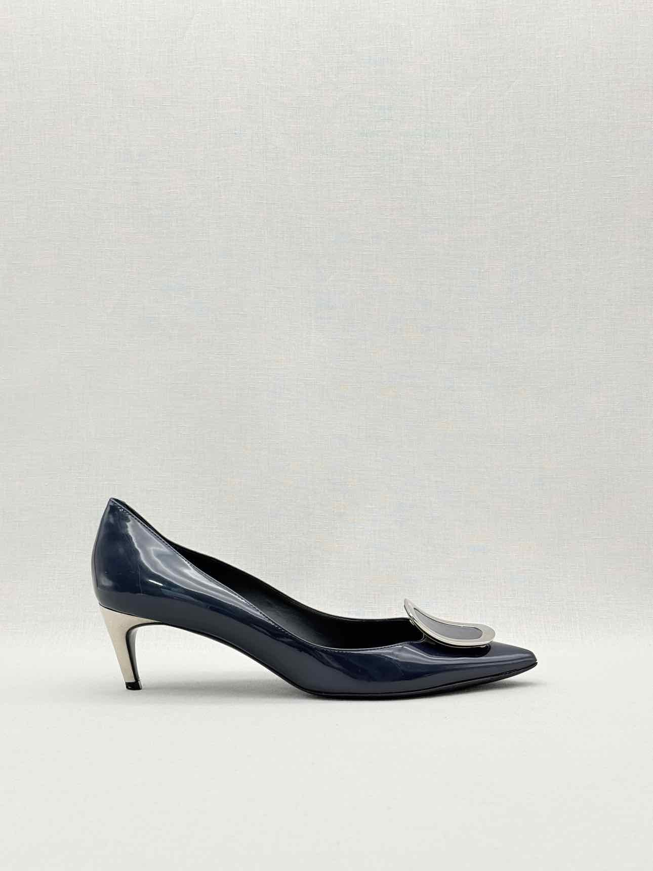 ROGER VIVIER Sexy Choc Navy Blue Size EU 38.5 Pumps