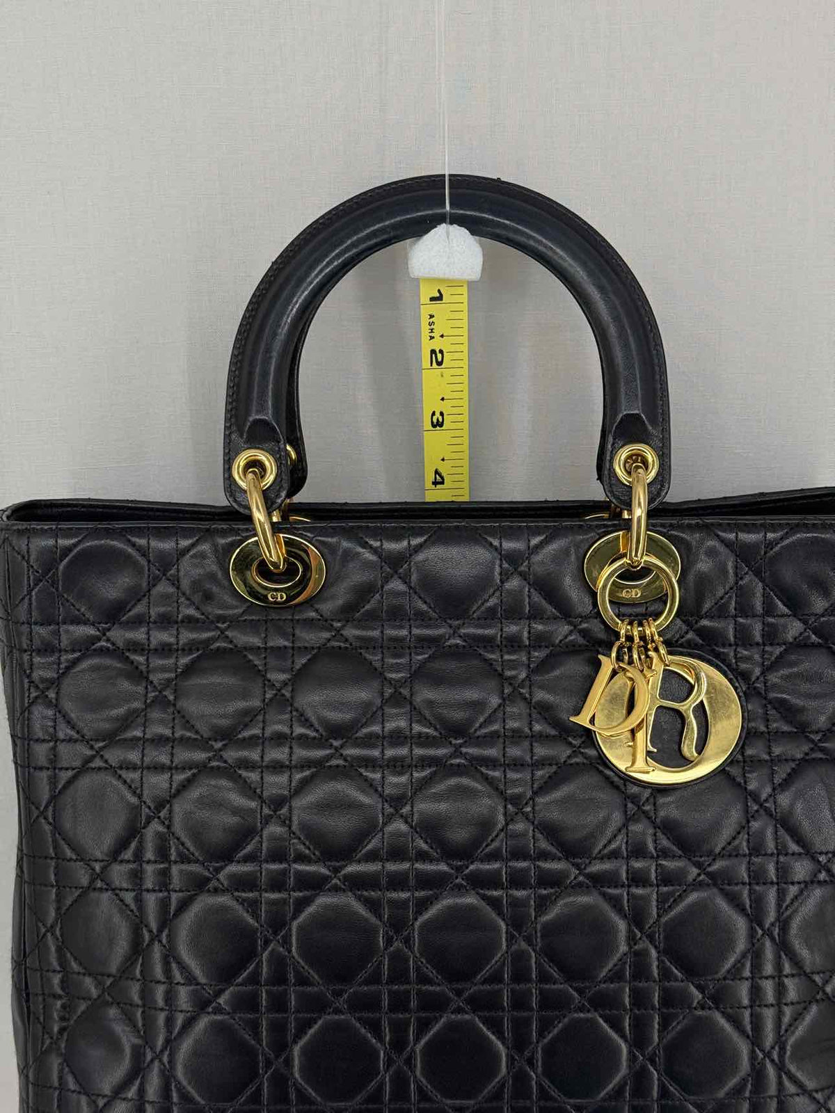 CHRISTIAN DIOR Lady Dior Black Cannage Top Handle