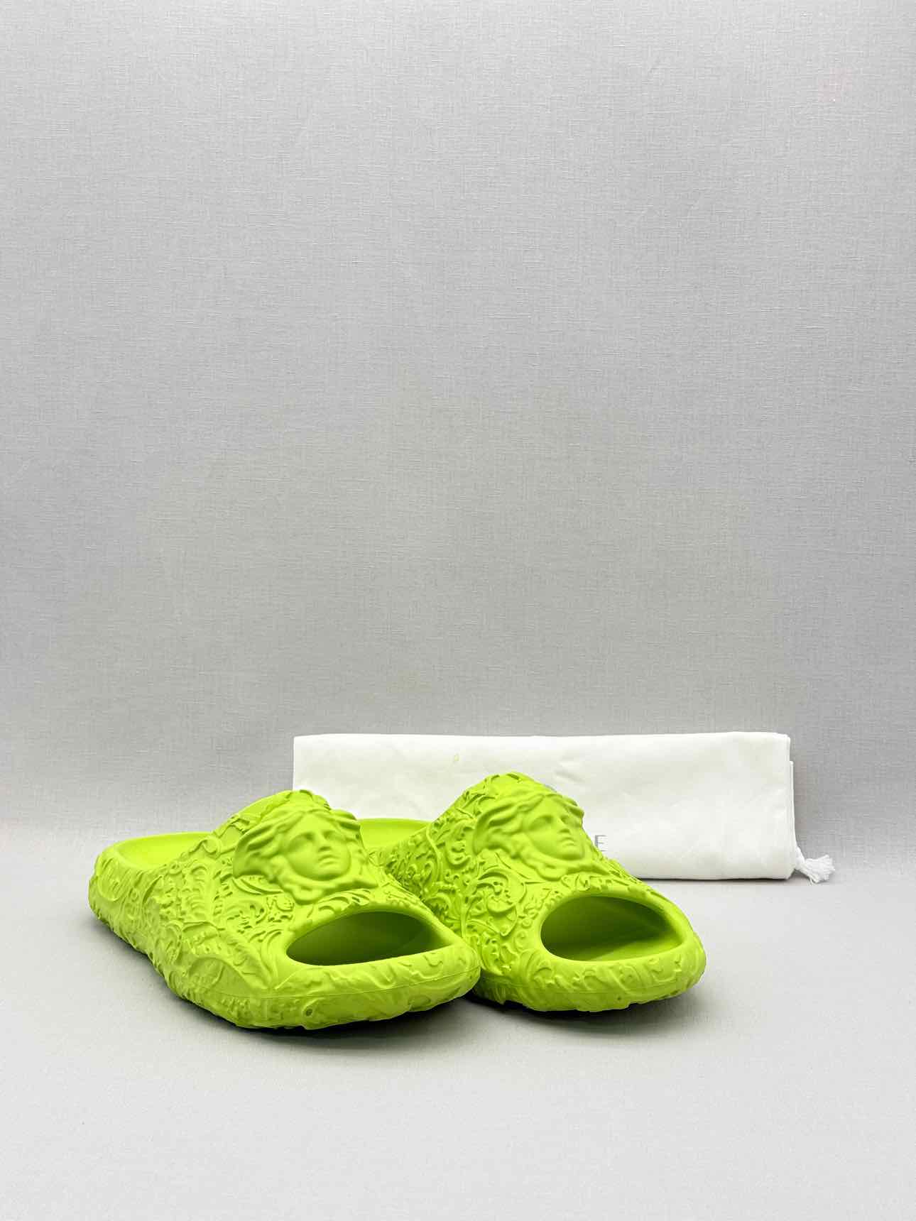 VERSACE Medusa Neon Green Size EU 43 Slides