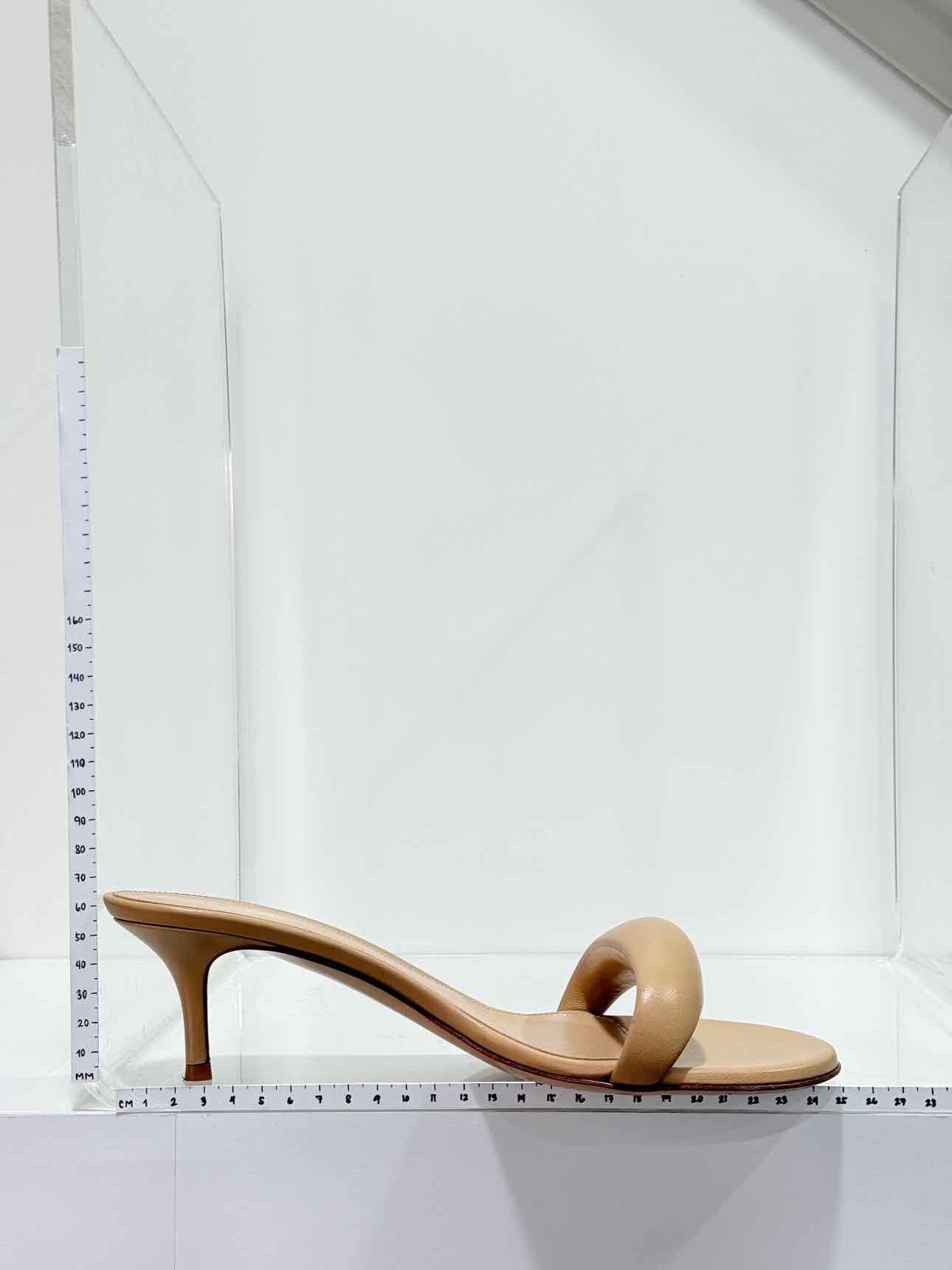 GIANVITO ROSSI Bijoux Beige Size EU 40 Mules