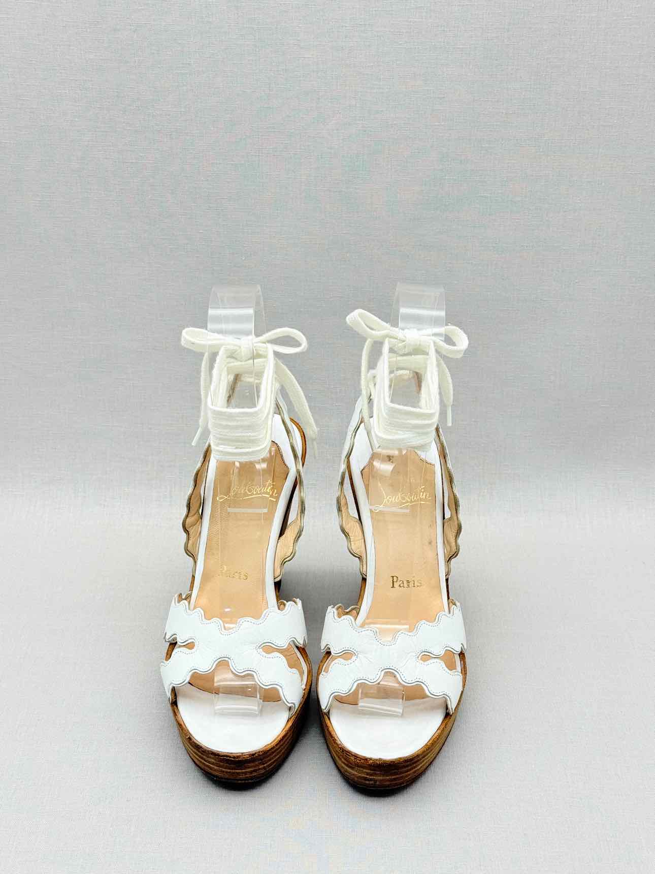 CHRISTIAN LOUBOUTIN White Size EU 39 Wedges