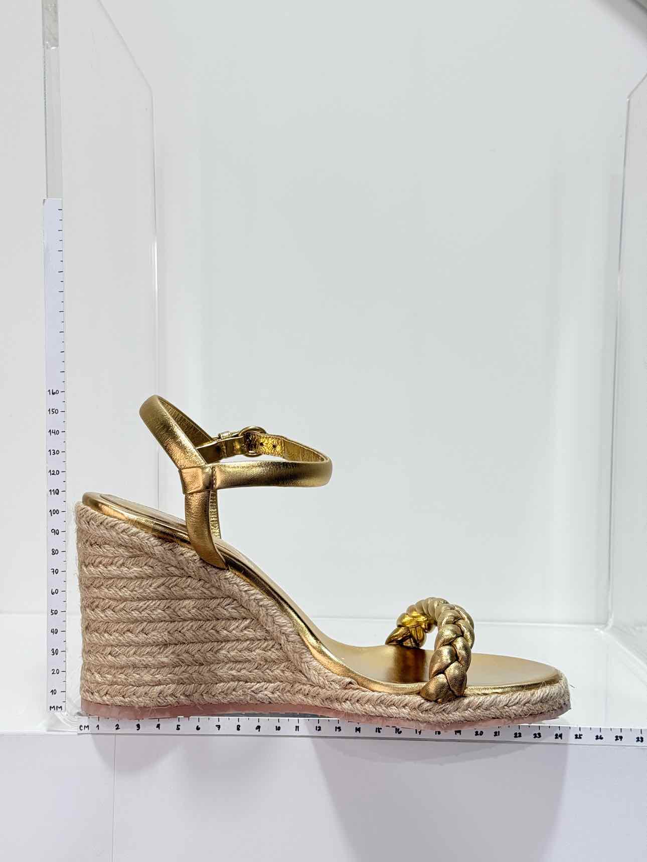 GIANVITO ROSSI Metallic Gold Braided Size EU 41 Wedges