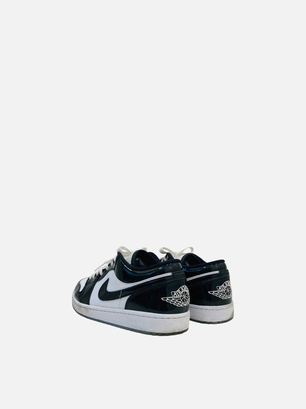 NIKE Concord GS Black & White Sneakers 43