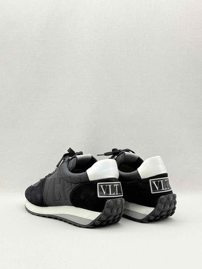 VALENTINO GARAVANI Black Size EU 44 Sneakers
