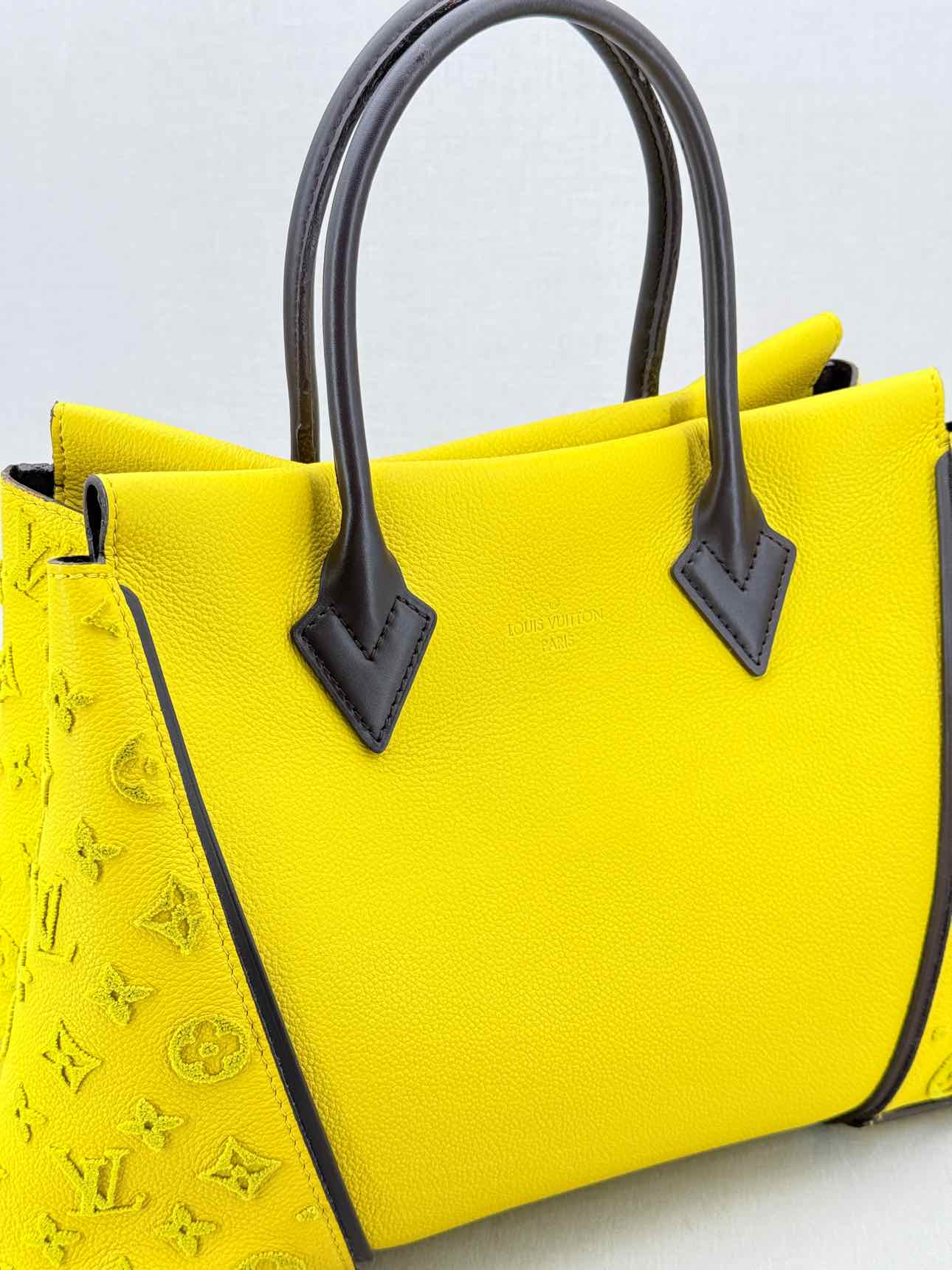 LOUIS VUITTON W Yellow Monogram Tote Bag