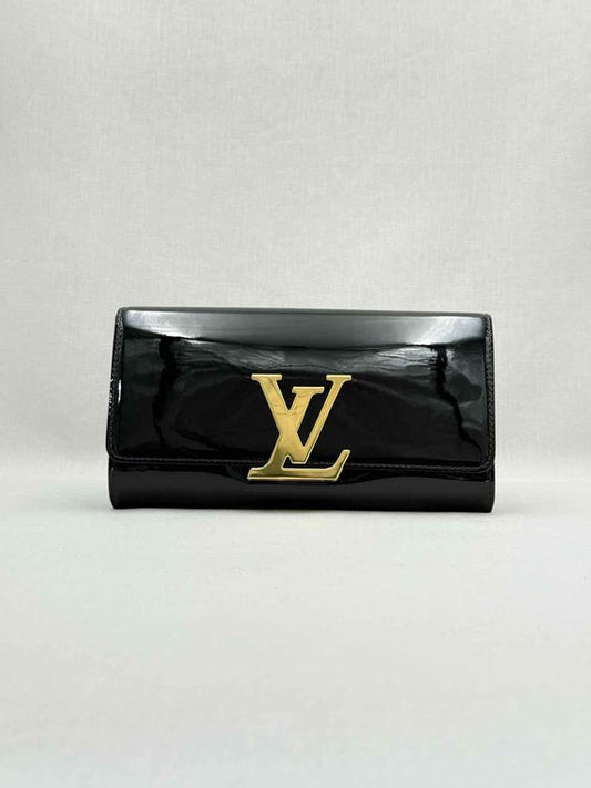 LOUIS VUITTON Louise Black Clutch