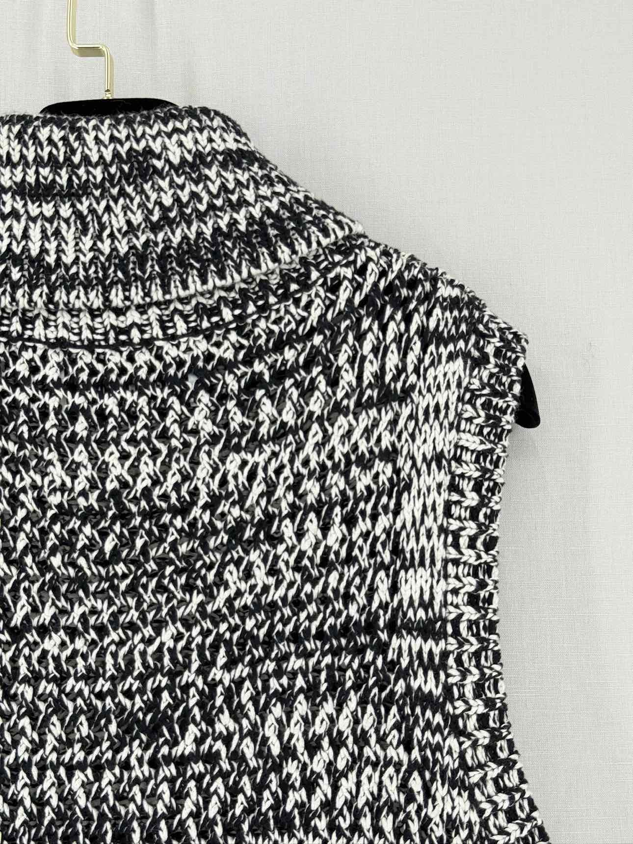 DEREK LAM Polo Neck Black & White Knit Size Large Top