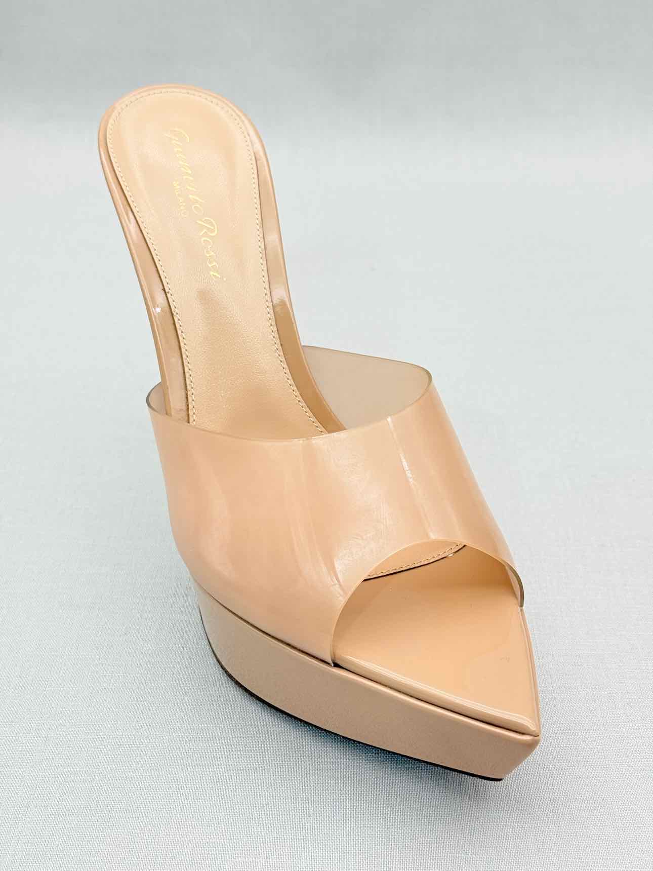 GIANVITO ROSSI Betty Beige Size EU 38.5 Mules