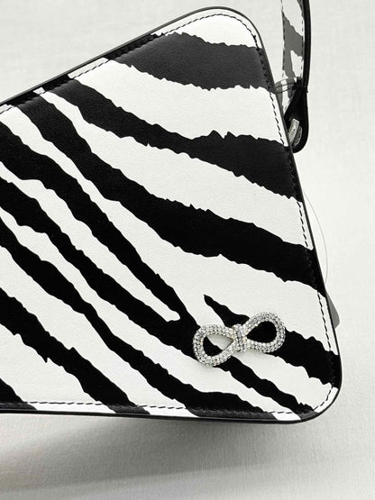 MACH & MACH Large Bow-shaped Black & White Shoulder Bag