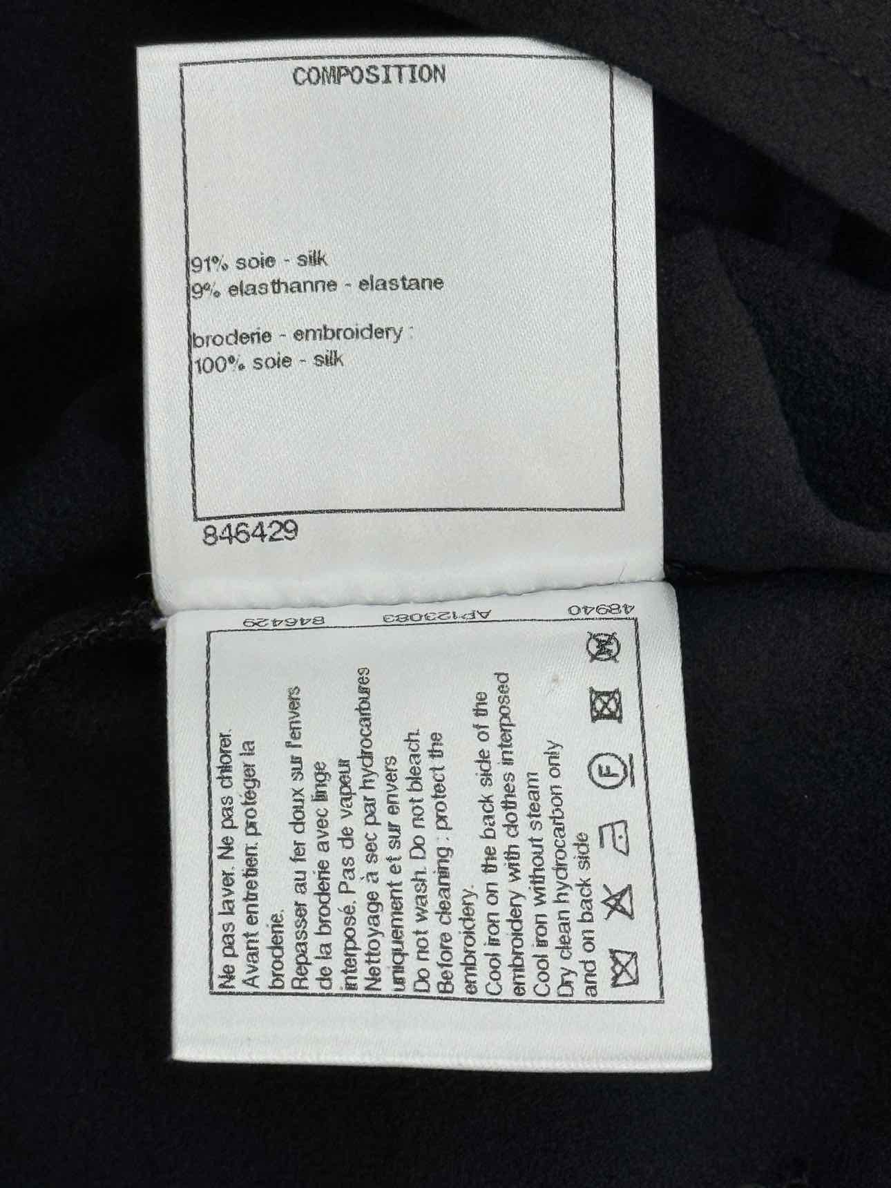 CHANEL Black Size US 4 T-shirt