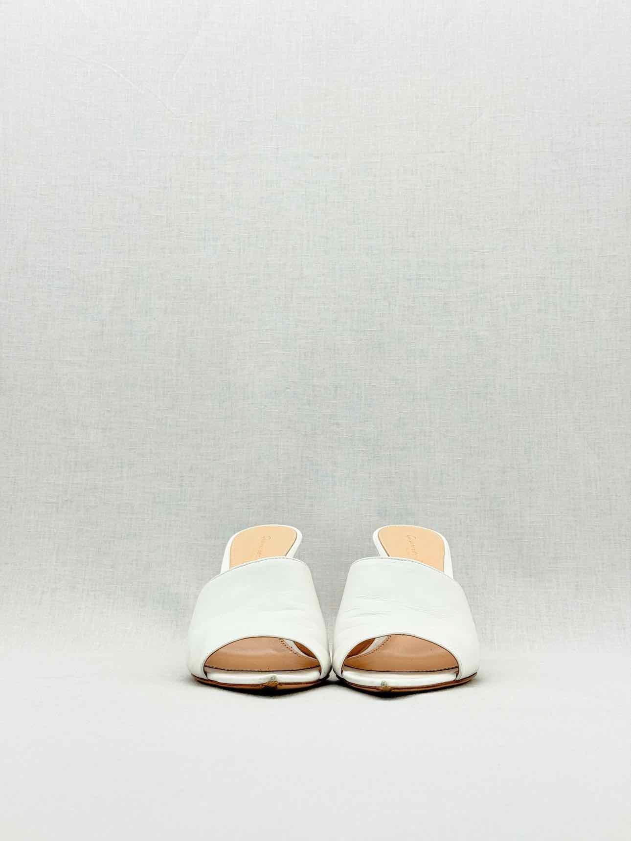 GIANVITO ROSSI White Size EU 38.5 Heeled Sandals