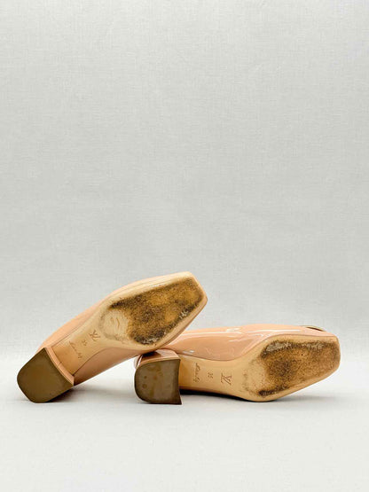 LOUIS VUITTON Madeleine Nude Size EU 35 Pumps