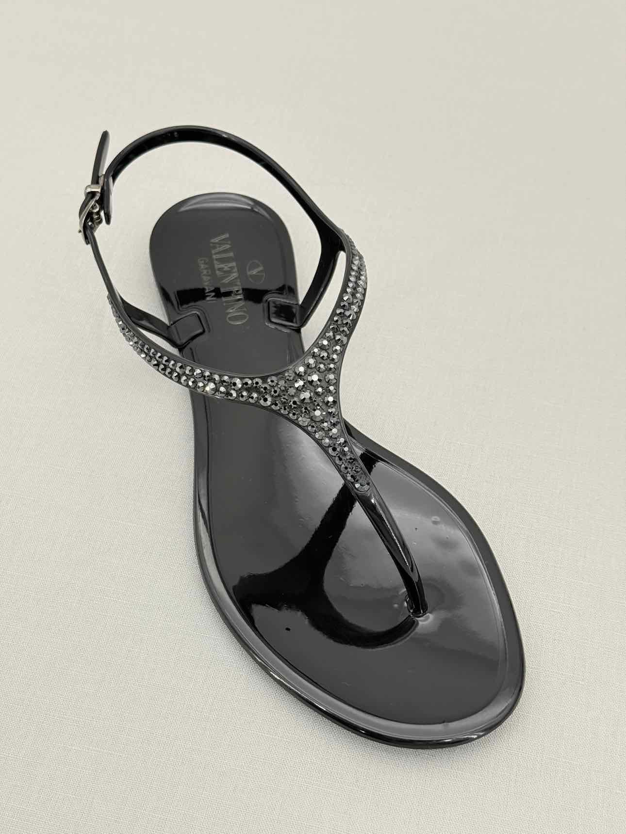 VALENTINO GARAVANI Jelly Thong Black Size EU 39 Sandals