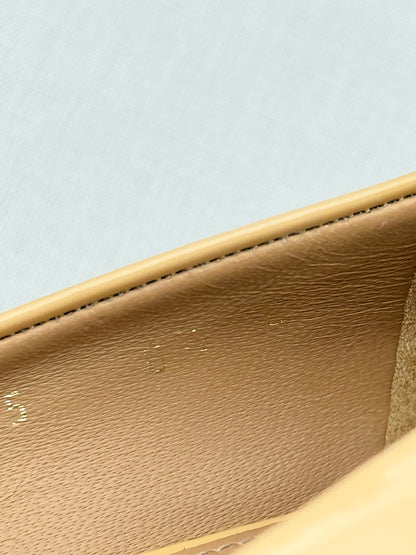 SALVATORE FERRAGAMO Leo Beige Size EU 38.5 Pumps
