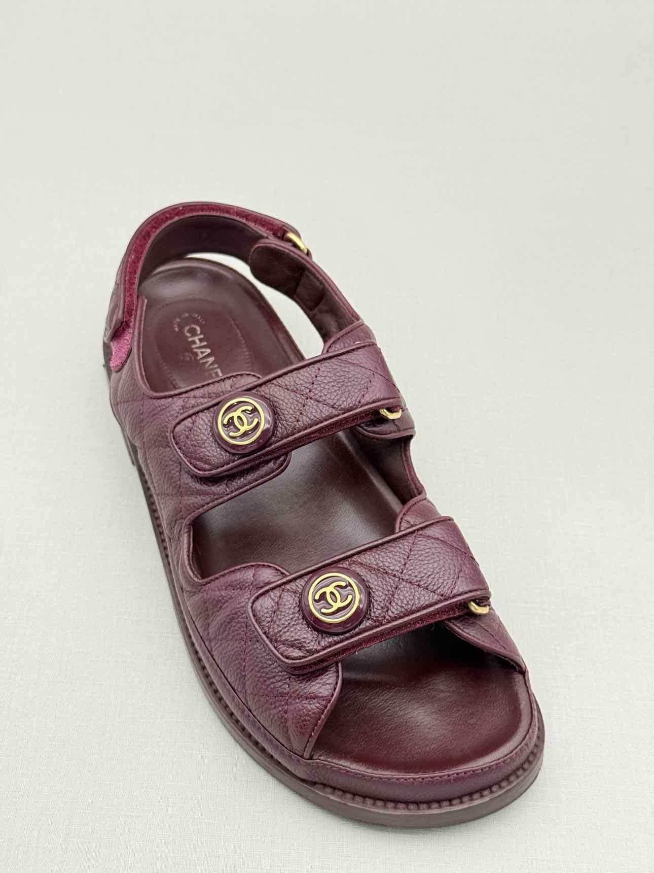 CHANEL Dad Burgundy Quilted Size EU 38.5 Sandals