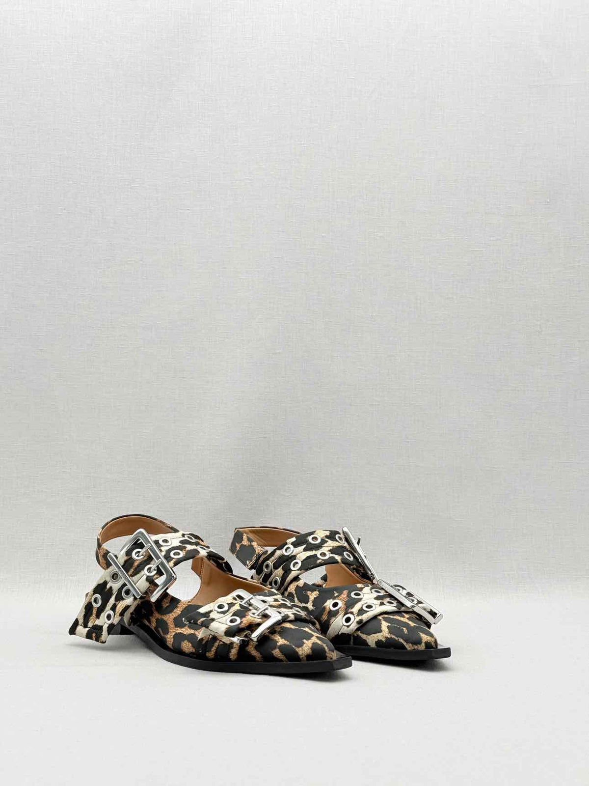 GANNI Black & Beige Size EU 39 Ballet Flats