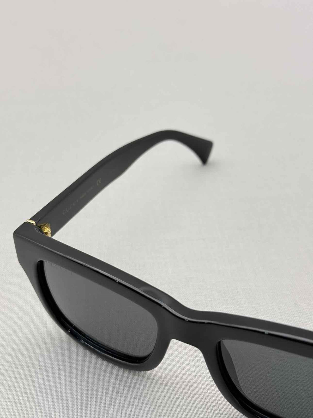 GUCCI Black Sunglasses