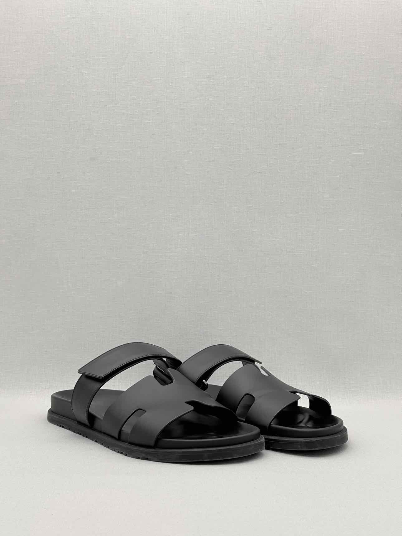 HERMES Chypre Black Size EU 45 Sandals