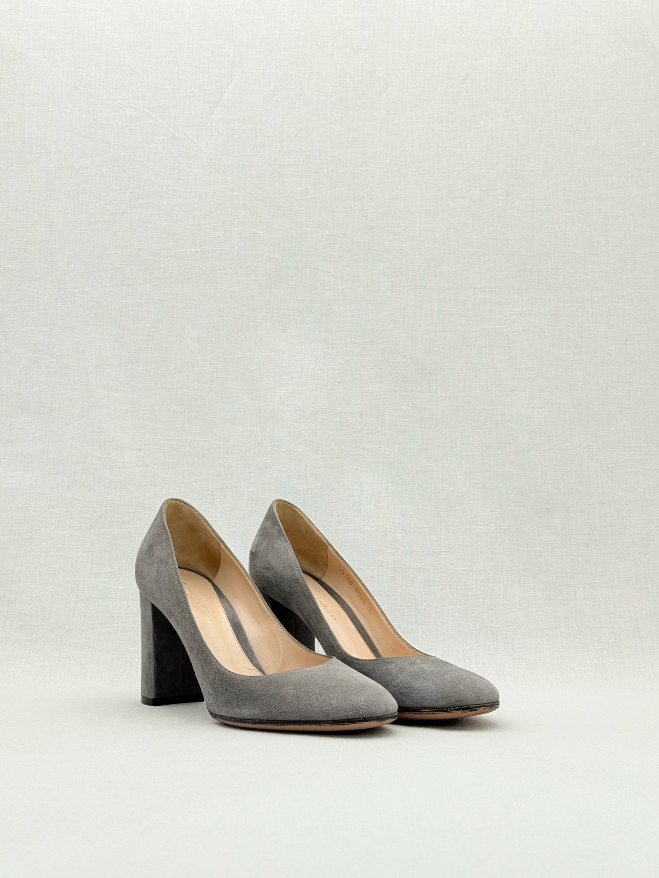 GIANVITO ROSSI Joelle Grey Size EU 36 Pumps