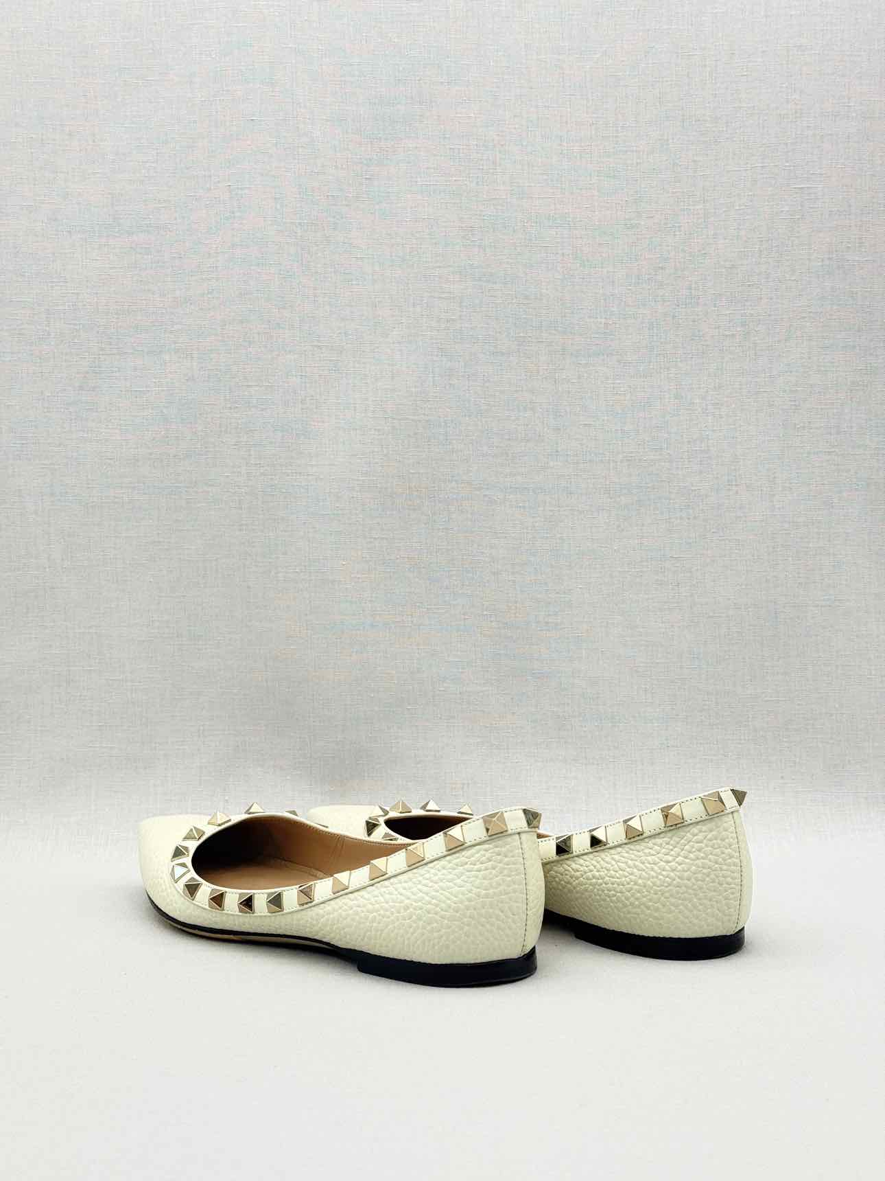 VALENTINO GARAVANI Off-white Size EU 35.5 Ballet Flats