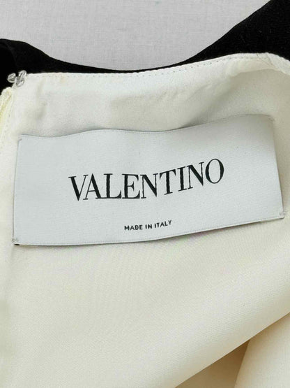 VALENTINO Monochrome White & Black Size US 6 Long Dress