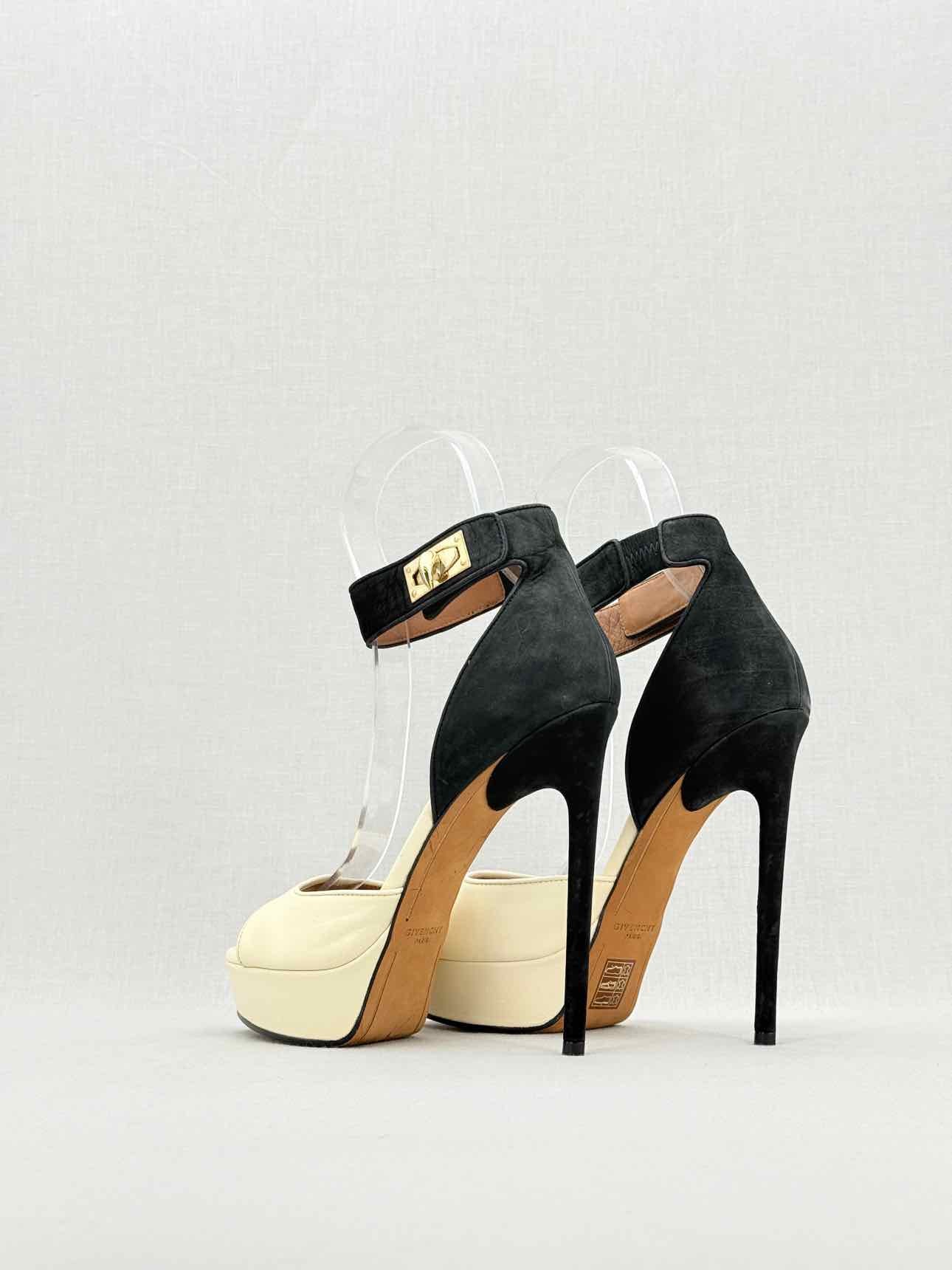 GIVENCHY Cream & Black Size EU 38 Heeled Sandals