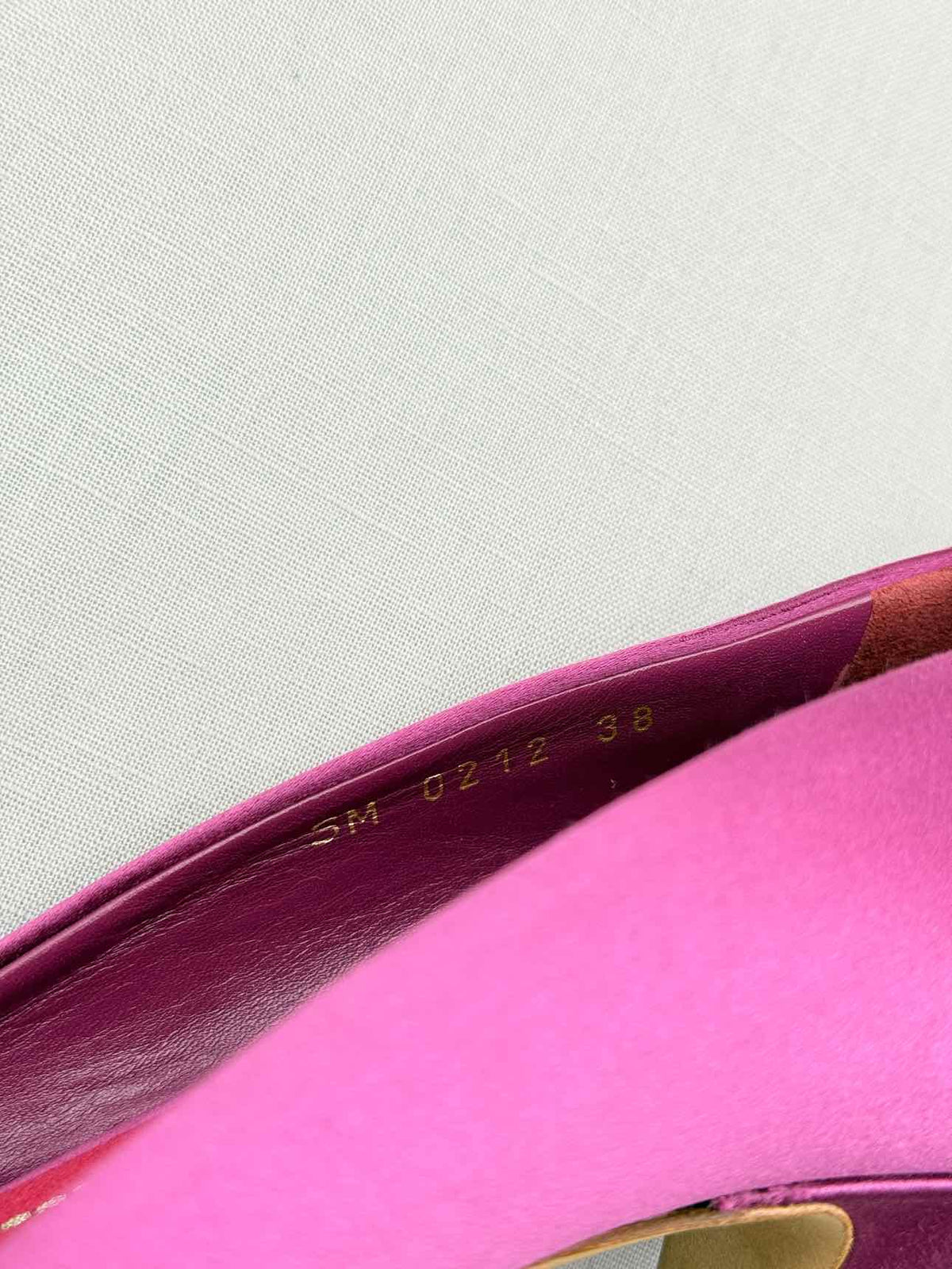 DIOR Fuchsia Crystal Embellished Size EU 38 Pumps