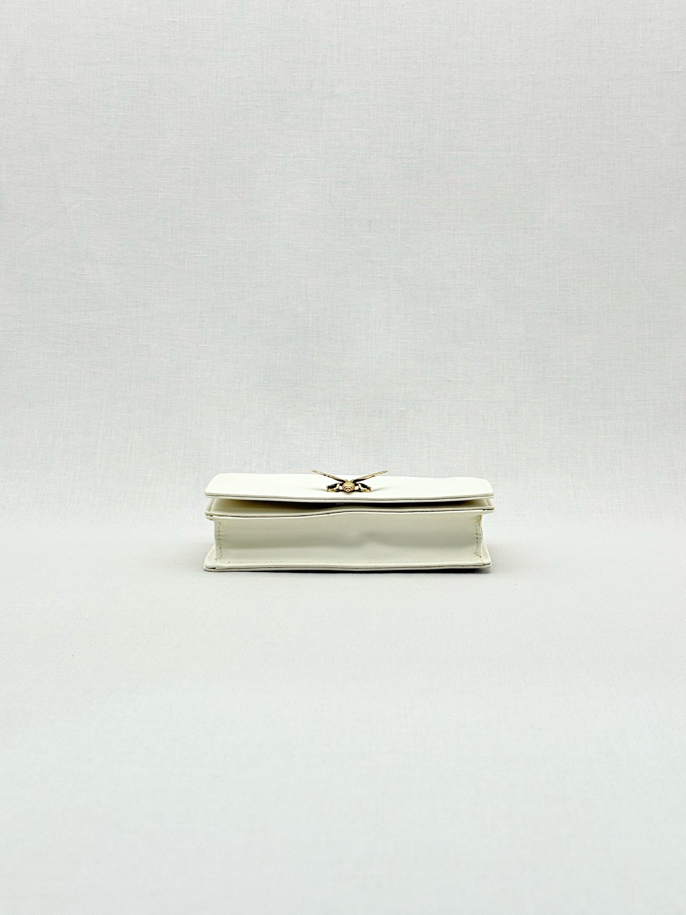 DIOR D-Bee White Clutch