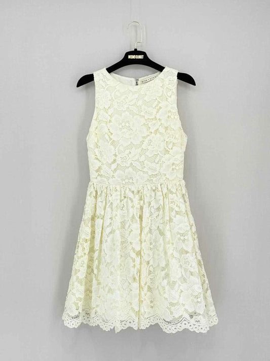 ALICE + OLIVIA Leann Cream Lace Size US 4 Short Dress
