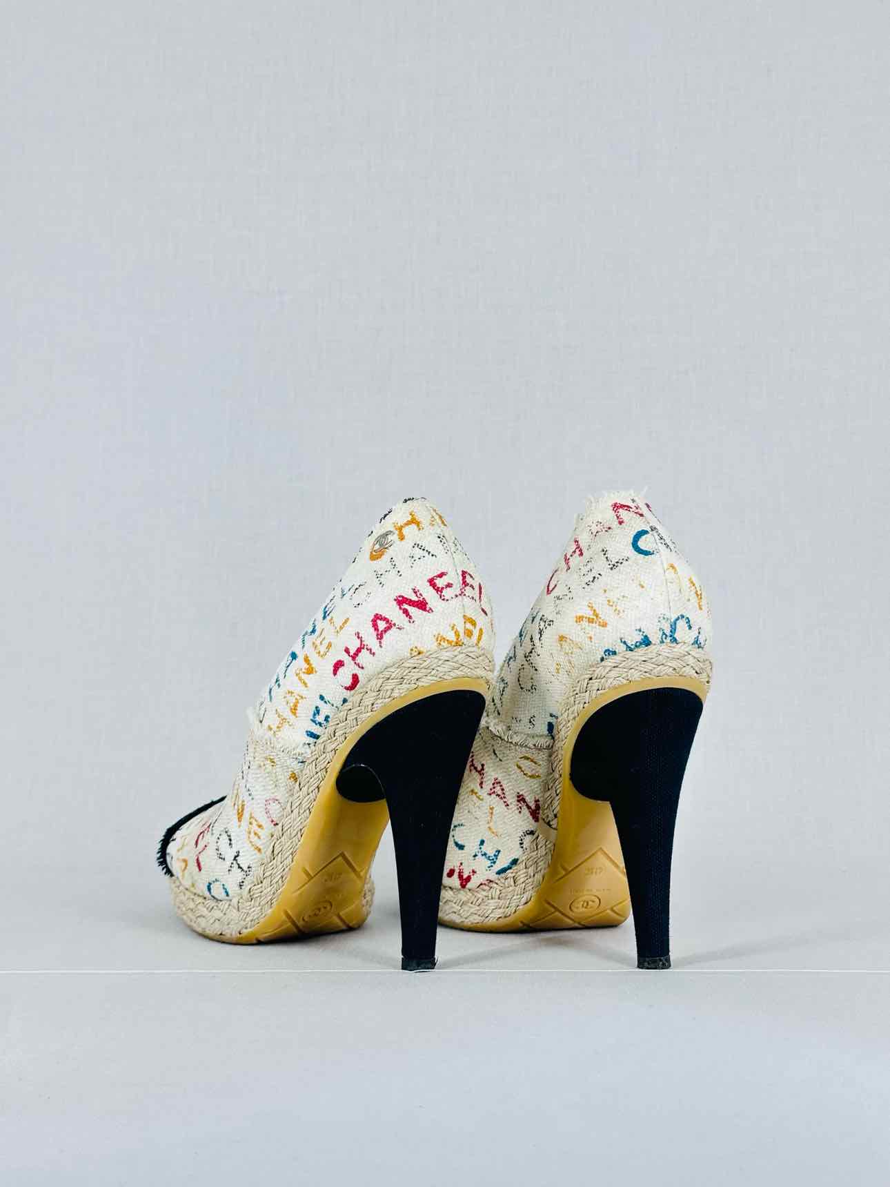 CHANEL Graffiti White Multicolor Size EU 41.5 Pumps