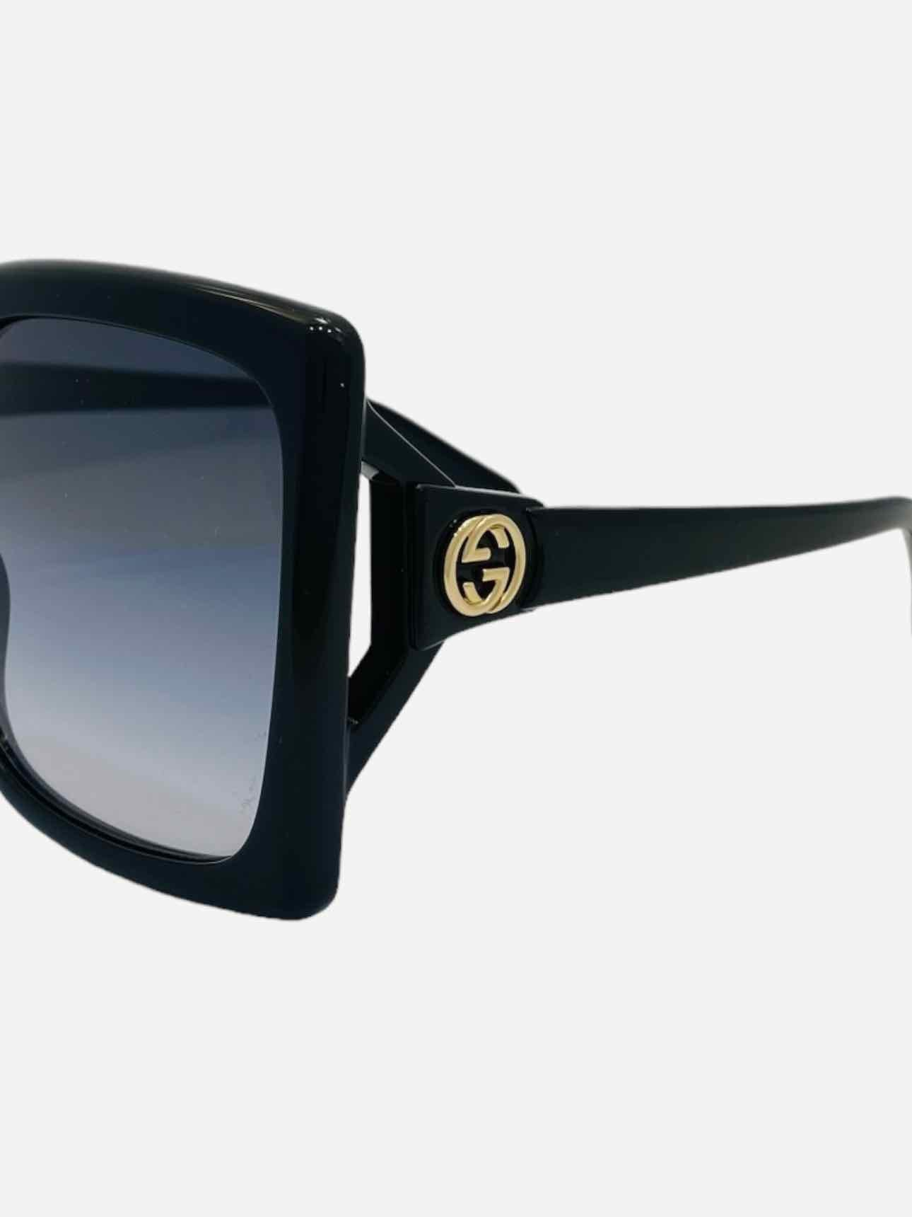 GUCCI Oversized Black Sunglasses