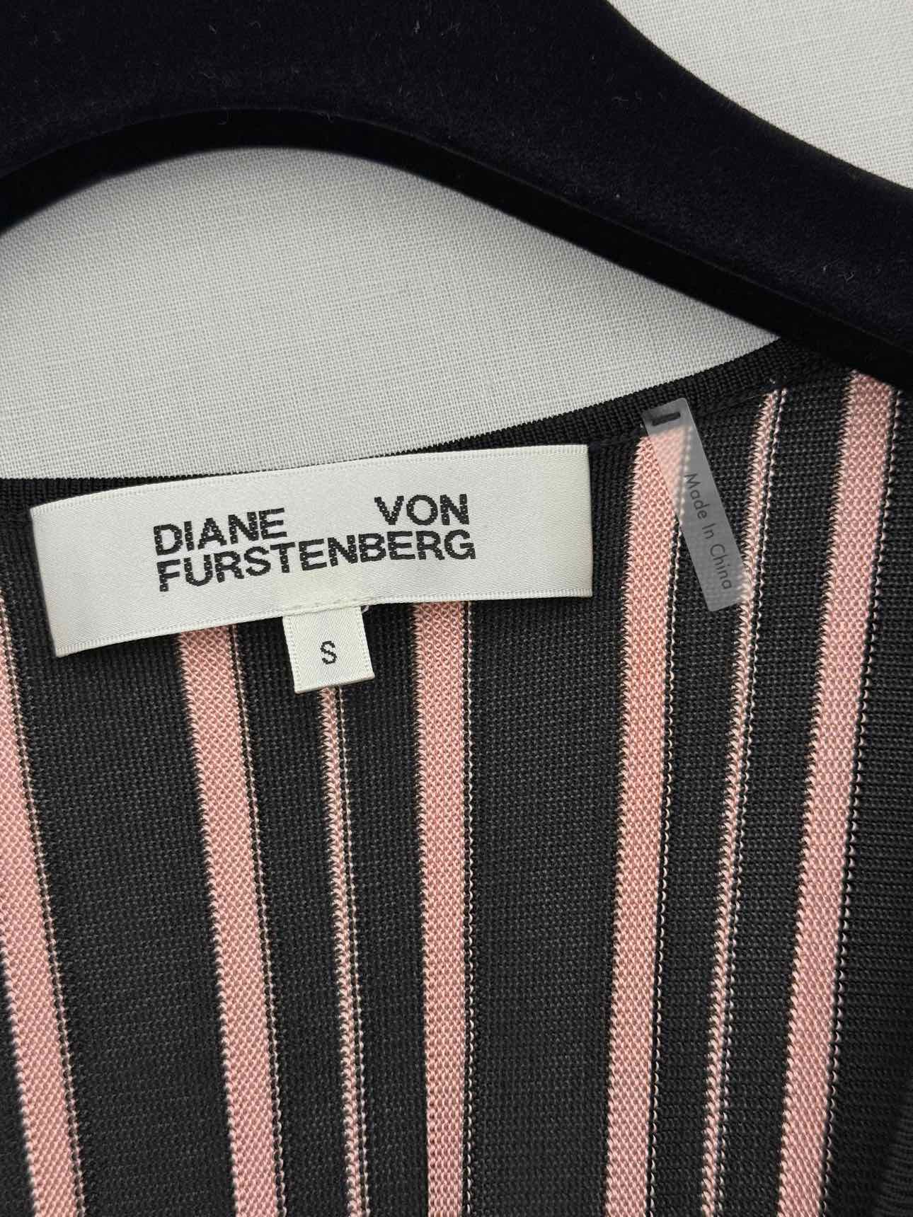 DIANE VON FURSTENBERG Black & Pink Size Small Top
