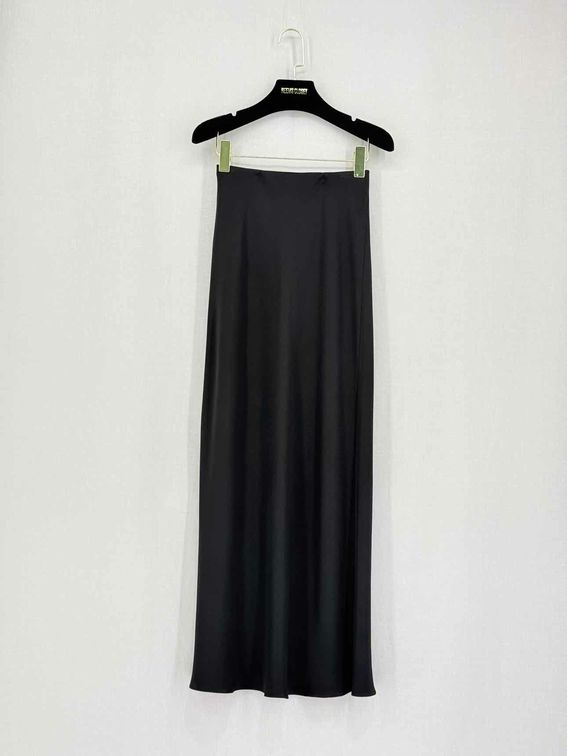 12 STOREEZ Black Size Small Long Skirt