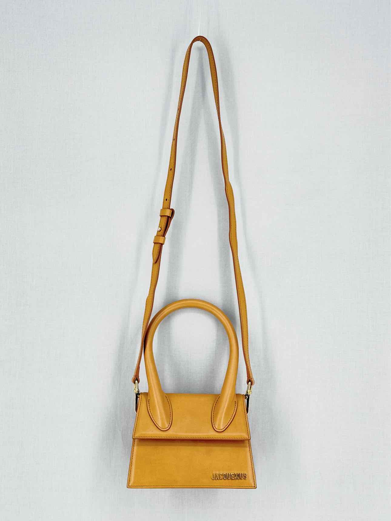 JACQUEMUS Le Chiquito Camel Top Handle