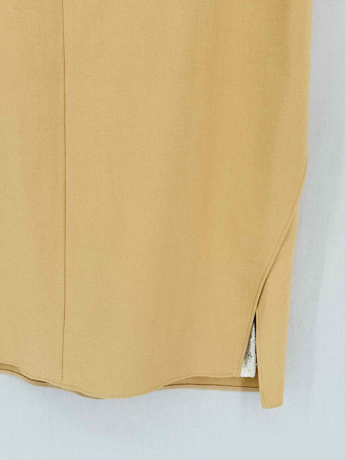 NO21 Beige Size US 12 Knee Length Skirt