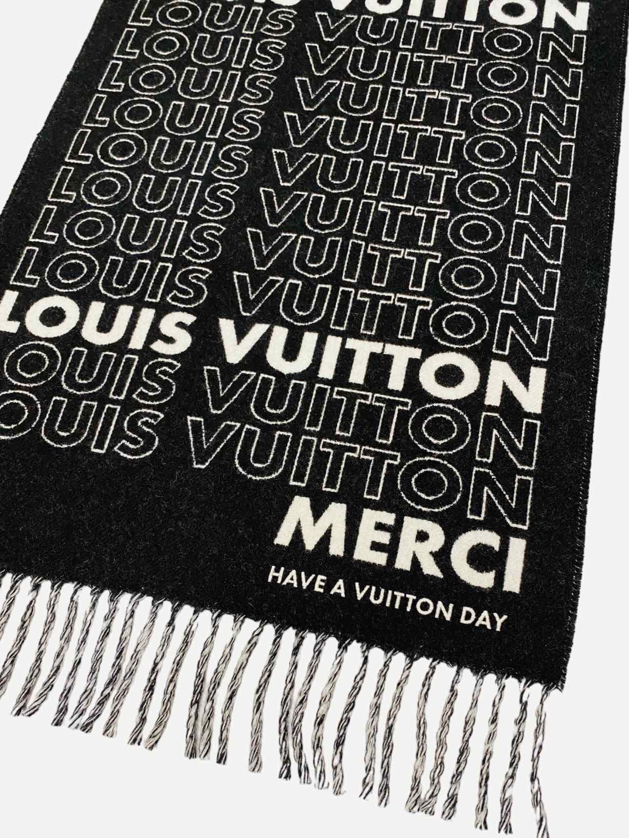 LOUIS VUITTON Black & White Scarf
