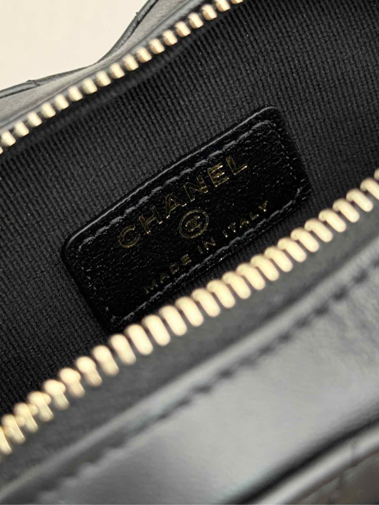 CHANEL CC in Love Heart Black Quilted Belt Bag