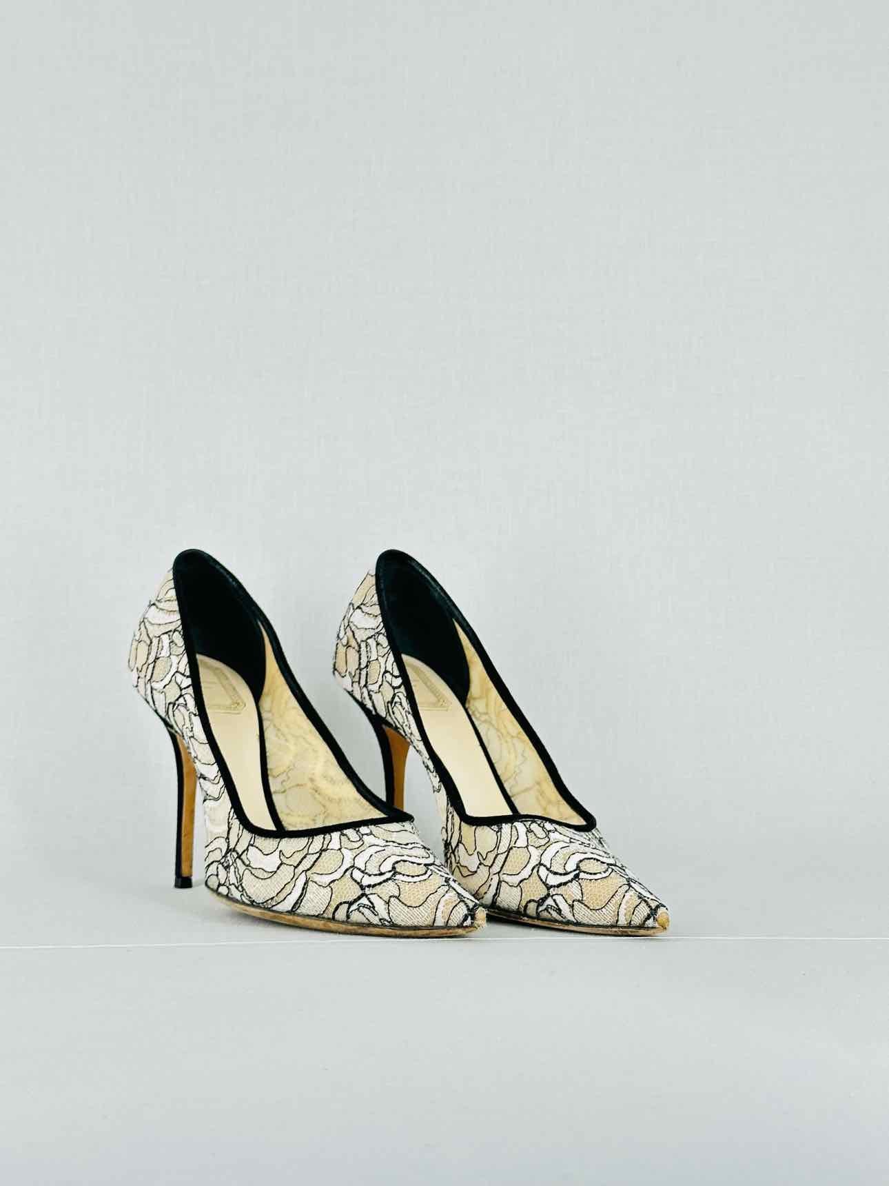 DIOR Cream & Black Lace Size EU 39.5 Pumps